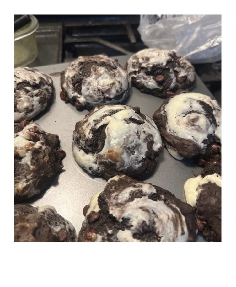 Chocolate cheesecake muffins